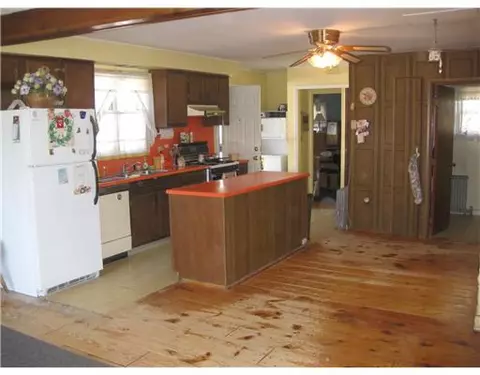 21 Sutton Ave, Warwick, RI 02889 photo 12