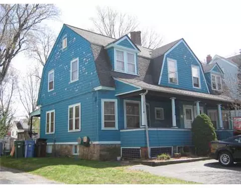 82 Winter St, Woonsocket, RI 02895 photo 1