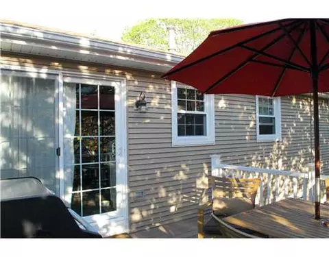 55 Deacon Ave, Warwick, RI 02886 photo 4