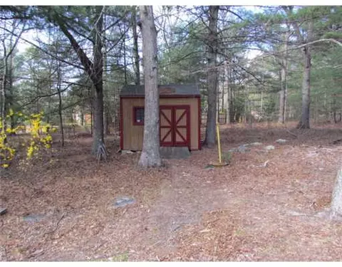 20 Locust Valley Rd, Exeter, RI 02822 photo 12
