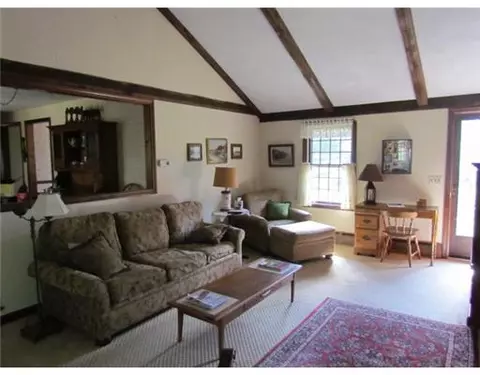20 Locust Valley Rd, Exeter, RI 02822 photo 5