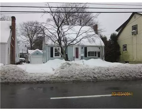 866 Warwick Ave, Warwick, RI 02889 photo 1
