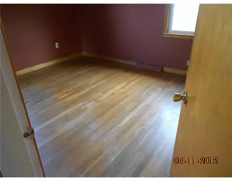 16 Winifred Ave, Warwick, RI 02889 photo 6