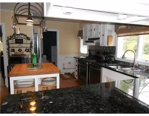 2074 Flat River Rd, Coventry, RI 02816 photo 7