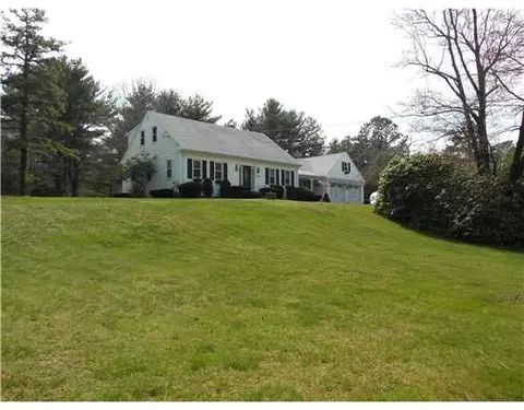 2074 Flat River Rd, Coventry, RI 02816 photo 2