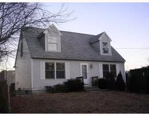 4 Call St, Warwick, RI 02889 photo 1