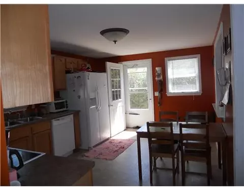 4 Call St, Warwick, RI 02889 photo 7