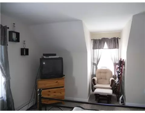 4 Call St, Warwick, RI 02889 photo 5