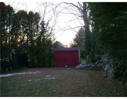 97 Beach St, Westerly, RI 02891 photo 3