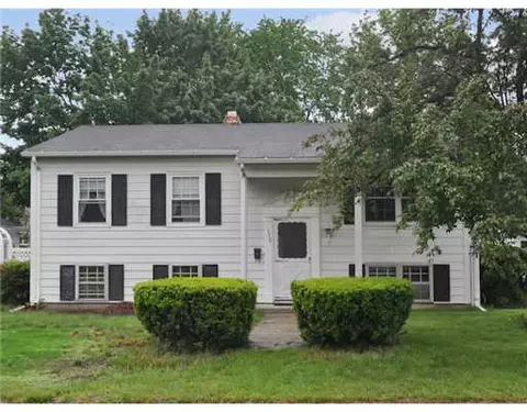 152 Getchell Ave, Woonsocket, RI 02895 photo 1