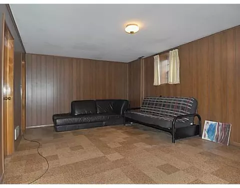152 Getchell Ave, Woonsocket, RI 02895 photo 14