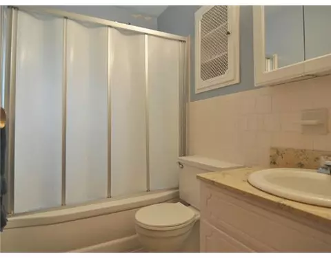 152 Getchell Ave, Woonsocket, RI 02895 photo 10