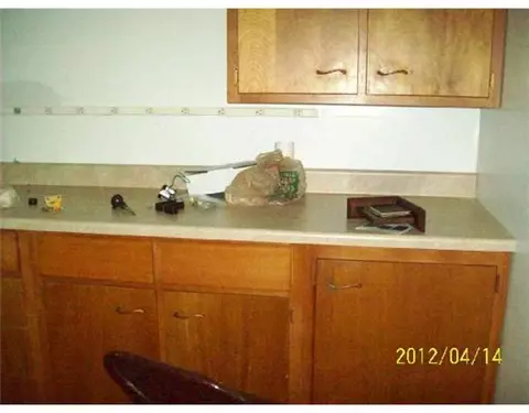 235 Killingly St, Providence, RI 02909 photo 8