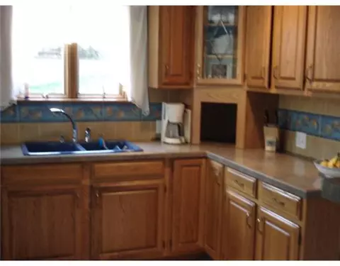 8 Seacrest Dr, Westerly, RI 02891 photo 6