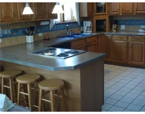 8 Seacrest Dr, Westerly, RI 02891 photo 5