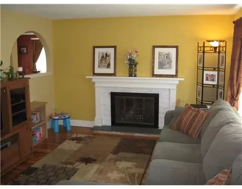 39 Audubon Rd, Warwick, RI 02888 photo 5