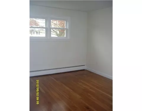 82 White Ave, Warwick, RI 02889 photo 8