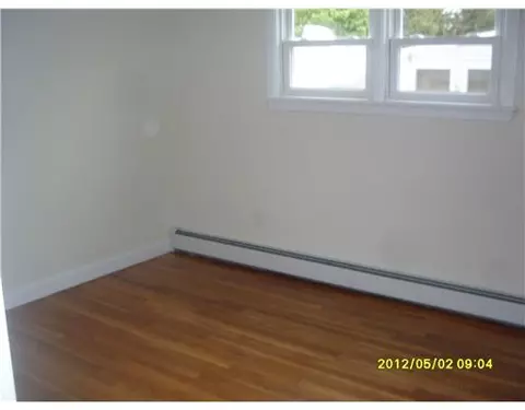 82 White Ave, Warwick, RI 02889 photo 7