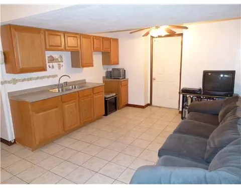 24 Hackman Pl, Warwick, RI 02889 photo 11