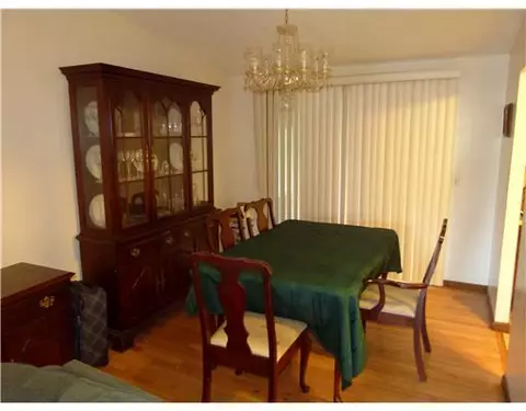 24 Hackman Pl, Warwick, RI 02889 photo 3