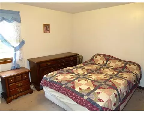 24 Hackman Pl, Warwick, RI 02889 photo 7