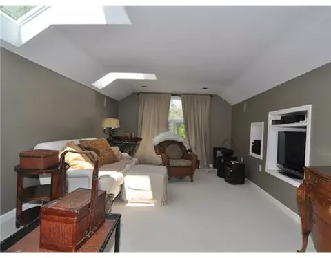 210 Shadow Brook Dr, Warwick, RI 02886 photo 10