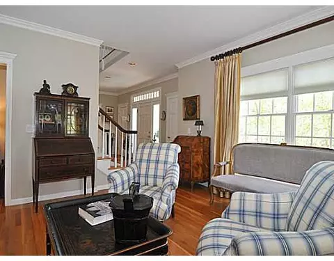 210 Shadow Brook Dr, Warwick, RI 02886 photo 2