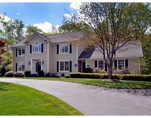 210 Shadow Brook Dr, Warwick, RI 02886 photo 1
