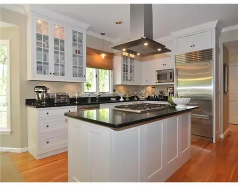 210 Shadow Brook Dr, Warwick, RI 02886 photo 3