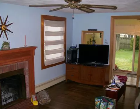 67 Keystone Dr, Warwick, RI 02889 photo 8