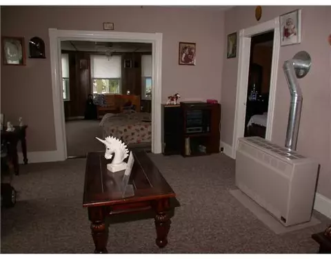 487 Rathbun St, Woonsocket, RI 02895 photo 8