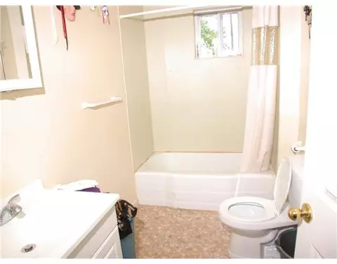 487 Rathbun St, Woonsocket, RI 02895 photo 14