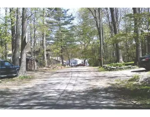 32 Daventry St, Glocester, RI 02814 photo 4