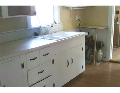 32 Daventry St, Glocester, RI 02814 photo 3