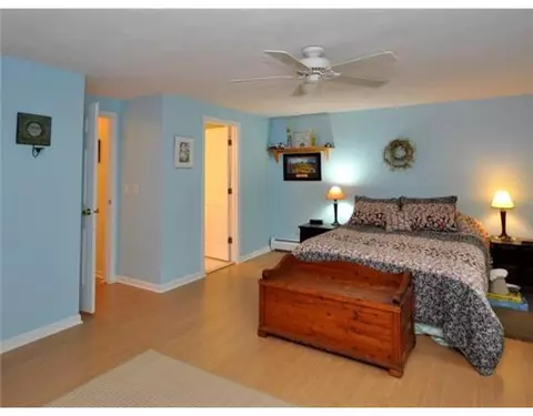 24 Eagle Run #A, East Greenwich, RI 02818 photo 11