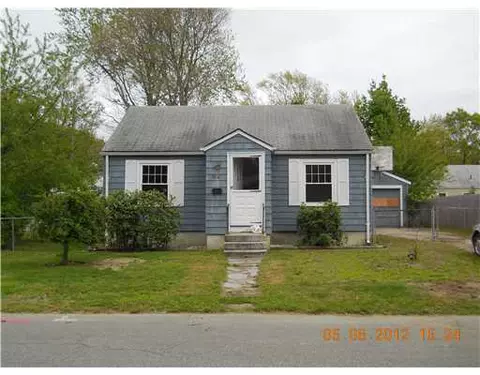 104 Pheasant Ave, Warwick, RI 02886 photo 1