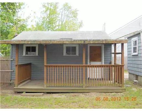 104 Pheasant Ave, Warwick, RI 02886 photo 2
