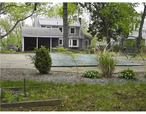 5 Weber Ave, Warwick, RI 02886 photo 9