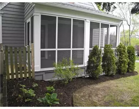 5 Weber Ave, Warwick, RI 02886 photo 8