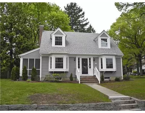 5 Weber Ave, Warwick, RI 02886 photo 1