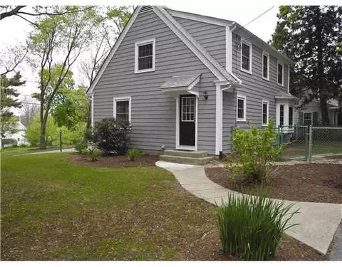5 Weber Ave, Warwick, RI 02886 photo 4