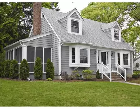 5 Weber Ave, Warwick, RI 02886 photo 3