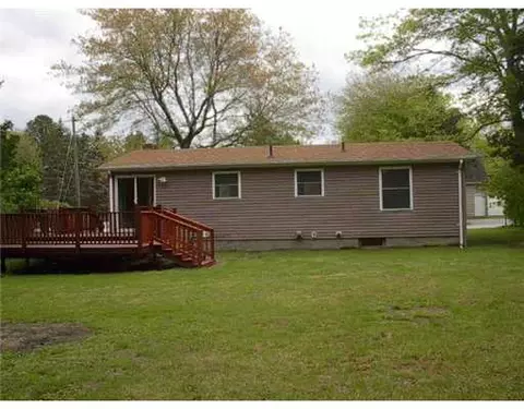 8 Evergreen Dr, Exeter, RI 02822 photo 2