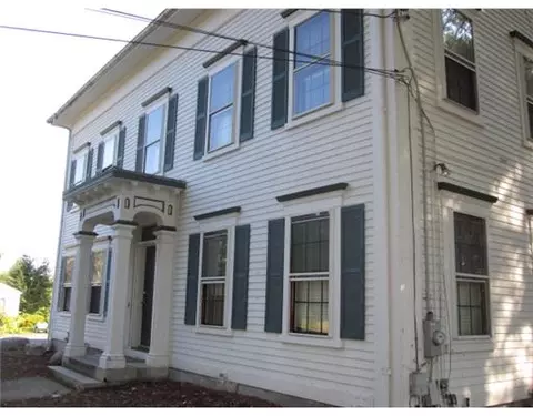 740 Commonwealth Ave, Warwick, RI 02886 photo 1