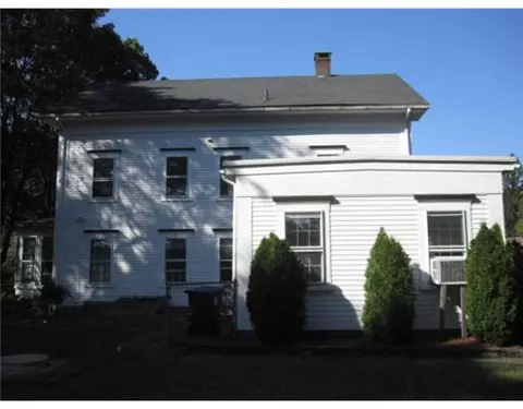 740 Commonwealth Ave, Warwick, RI 02886 photo 2