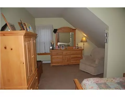 63 Vine St, Woonsocket, RI 02895 photo 10