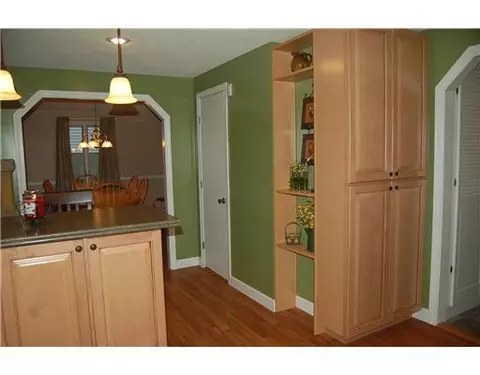 63 Vine St, Woonsocket, RI 02895 photo 5