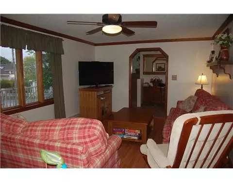 63 Vine St, Woonsocket, RI 02895 photo 7