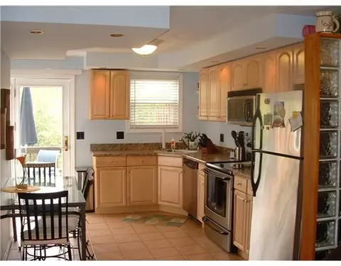 3399 Post Rd #9, Warwick, RI 02886 photo 2