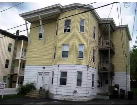 35 Rivulet St, Woonsocket, RI 02895 photo 2